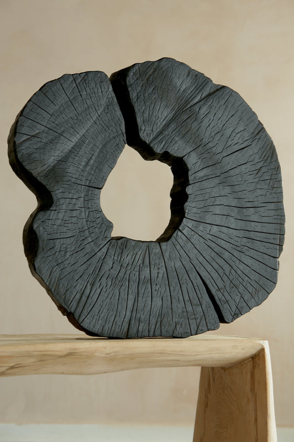 Black Hoola Centre Piece